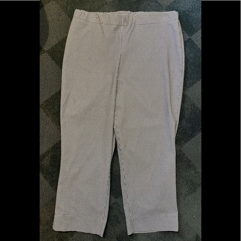 Ladies Houndstooth Stretch Twill Capris